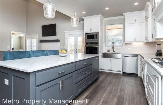 332 Crestview Dr. Gallery 3