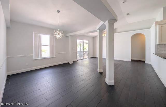 1649 OCEAN POND Court Gallery 3