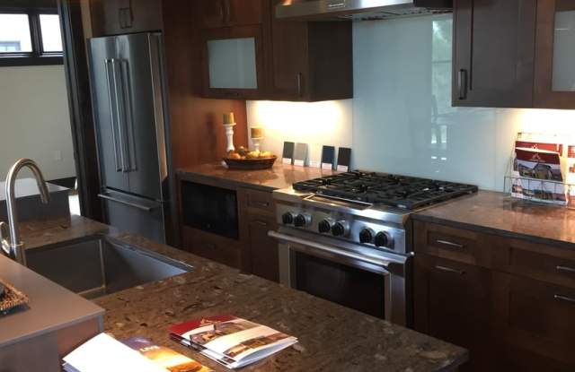 Beautiful Home Available in Tetherow!!! photos photos