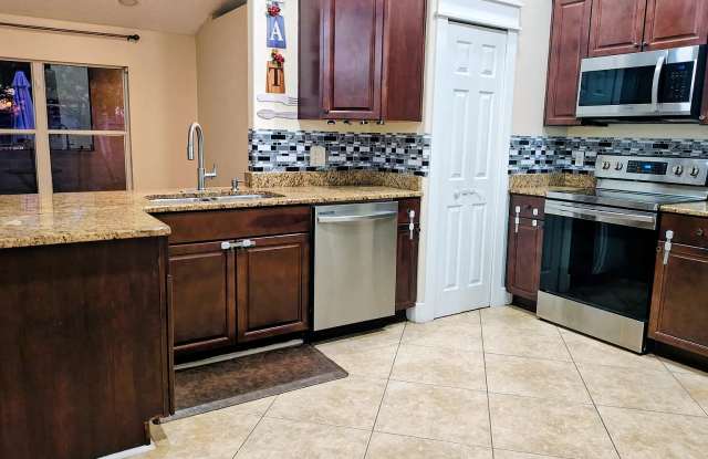 11252 Cypress Leaf Drive Gallery 2