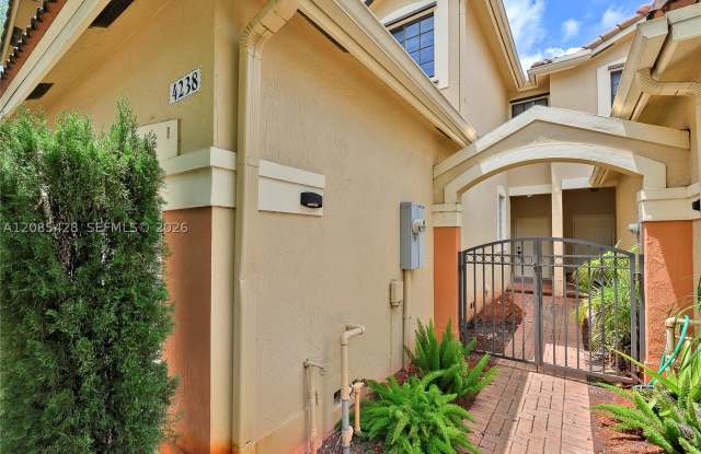 4238 Vineyard Cir Gallery 2