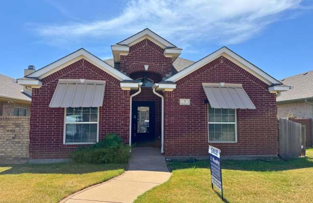 Zero lot line 3 bed, 2 bath home in Highpoint Village! Gallery 1