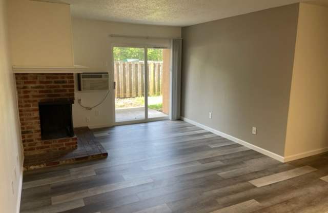 Willow Wood Apartments photos photos Willow Wood Apartments photos photos