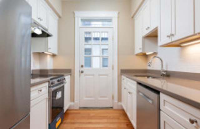 AWESOME FENWAY 3 BED!! photos photos