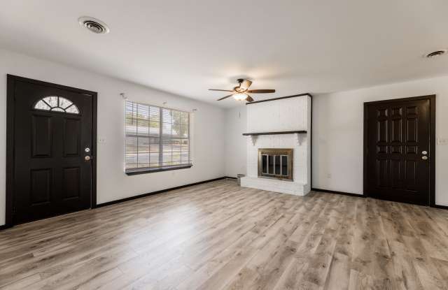2717 Meadowlark Dr Gallery 2
