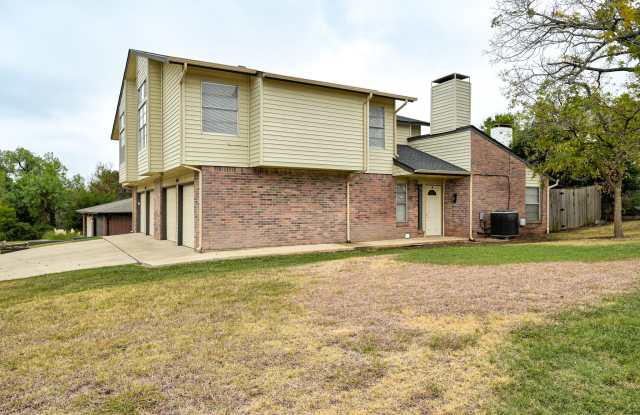 7204 Edenborough Drive Gallery 3