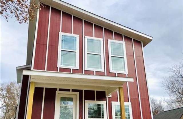 Beautiful + Updated Home in Fayetteville photos photos