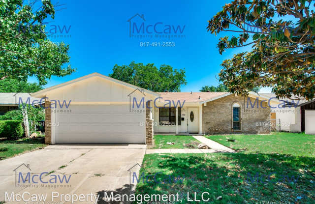 1501 Wagon Wheel Rd - 1501 Wagon Wheel Road, Garland, TX 75044