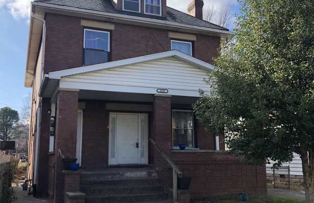 1527 Jackson Street - B - 1527 Jackson St, Charleston, WV 25311