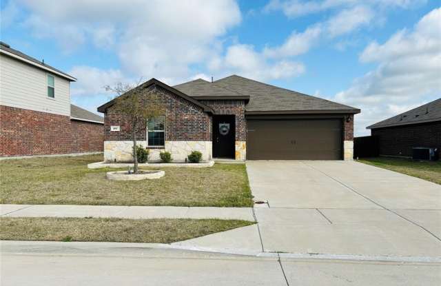 207 Pine Hollow Way Gallery 2