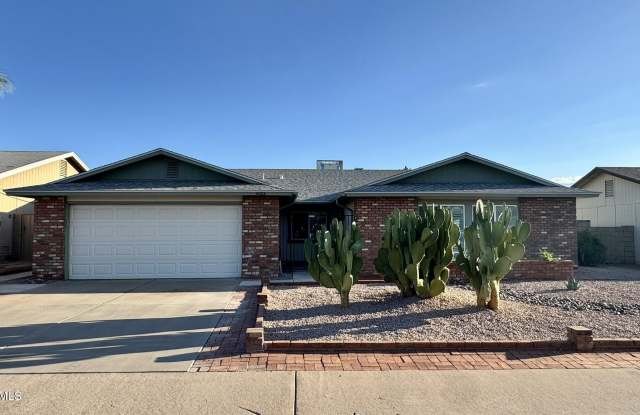 4222 E WINNETKA Drive Gallery 1