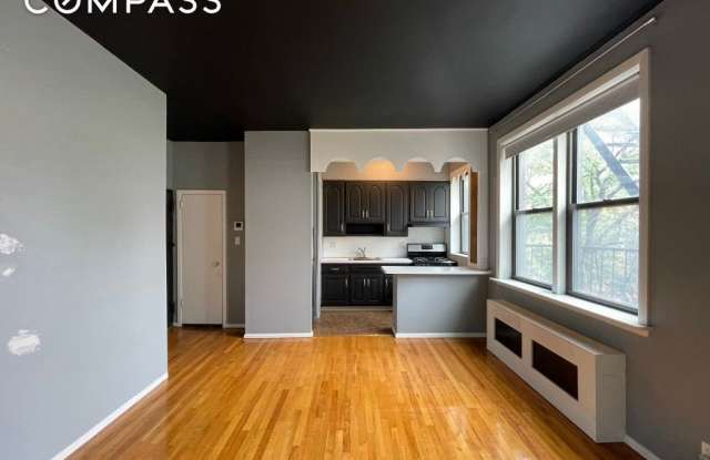 266 West 22nd Street photos photos