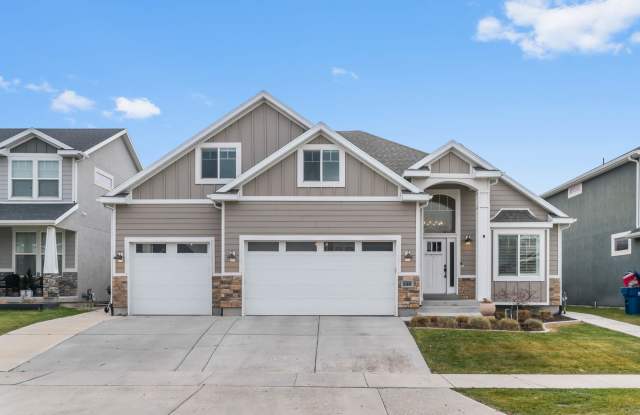 196 East Water Lane - 196 East Water Lane, Vineyard, UT 84059