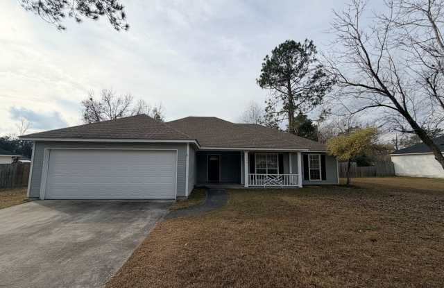 Stunning 3 Bed, 2 Bath Home located in Valdosta photos photos