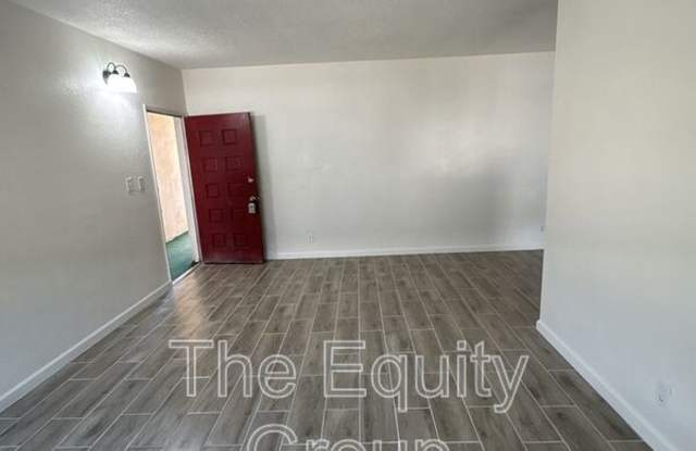 560 South Richmond Avenue- 4 Gallery 4