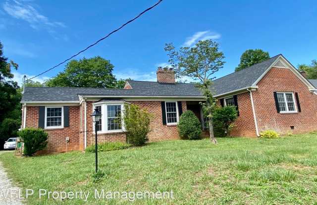 161 Hanger Rd - 161 Hanger Road, Amherst, VA 24521