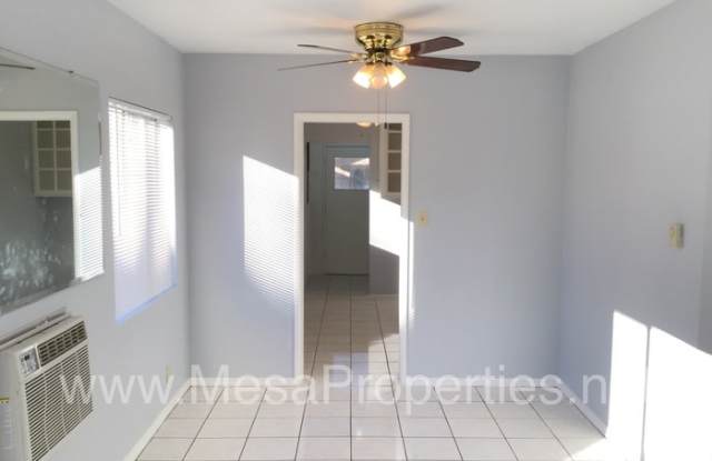 1307 East Mobeck Street Gallery 4
