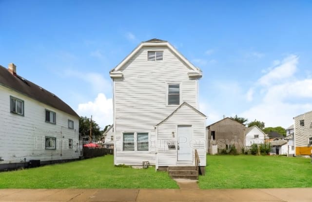 1425 4th Ave - 1425 4th Avenue, Arnold, PA 15068