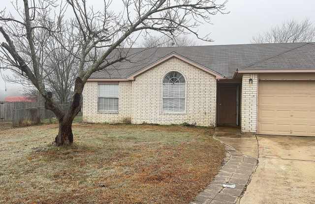 Upgraded 3 bedroom 2 bathroom home! HOUSING ACCEPTED! photos photos