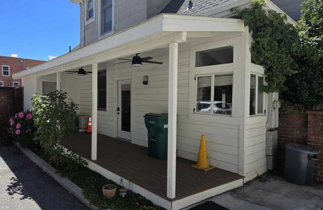 209 North Auburn Street Gallery 2