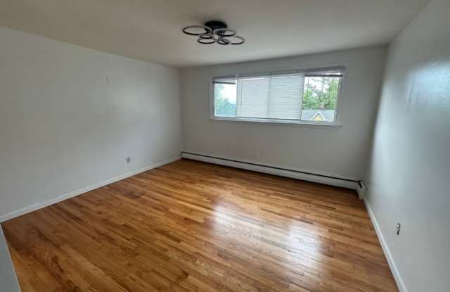 304 Caldwell Ave - 304 Caldwell Avenue, Paterson, NJ 07501