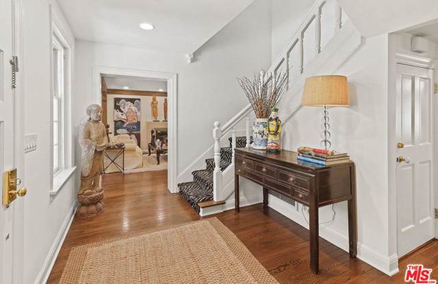 1245 COLDWATER CANYON Drive Gallery 4