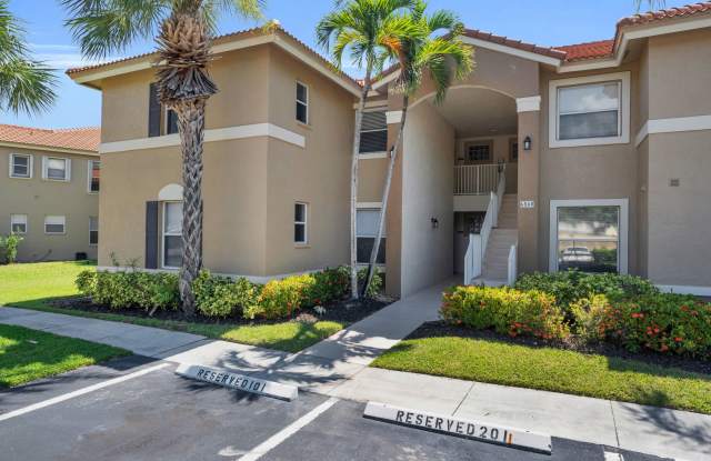 6560 Huntington Lakes Circle Gallery 2