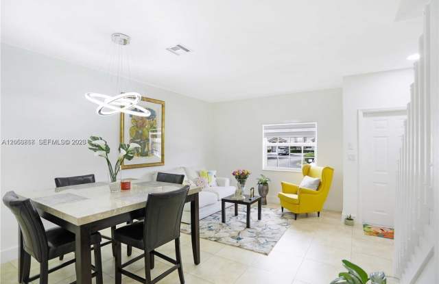 5701 NW 114th Court 106, Doral, FL 33178 - 3846 Gallery 3