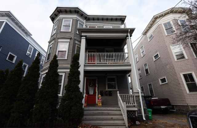 38 Rosemont St unit: 2 photos photos