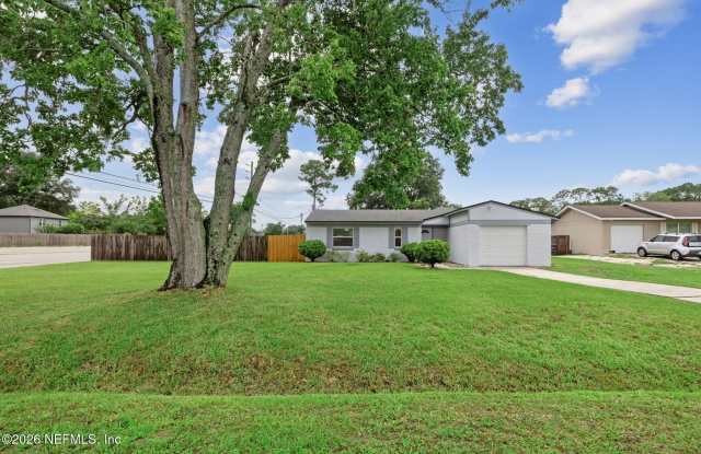 7600 PHEASANT RUN Drive Gallery 4