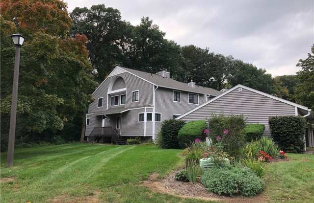 2201 Mill Pond Drive Gallery 4