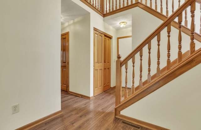 7641 Finbarr Court Gallery 4