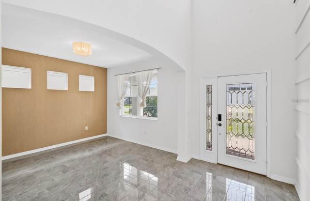 2556 LEYLAND CYPRESS Lane Gallery 3