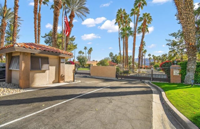 94 Tennis Club Drive - 94 Tennis Club Drive, Rancho Mirage, CA 92270