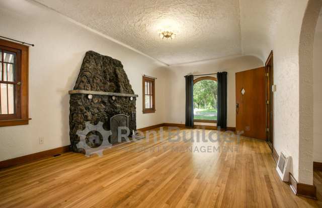 CALL US TODAY AT (505) 808-6467 TO SCHEDULE A CONVENIENT SHOWING! Gallery 4