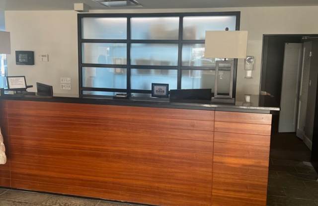 Fantastic Studio in The Metropolitan Condos Gallery 3