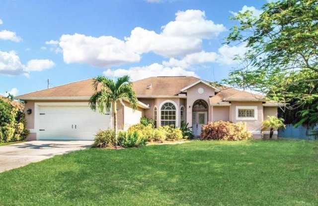 1509 SW Crater Avenue photos photos