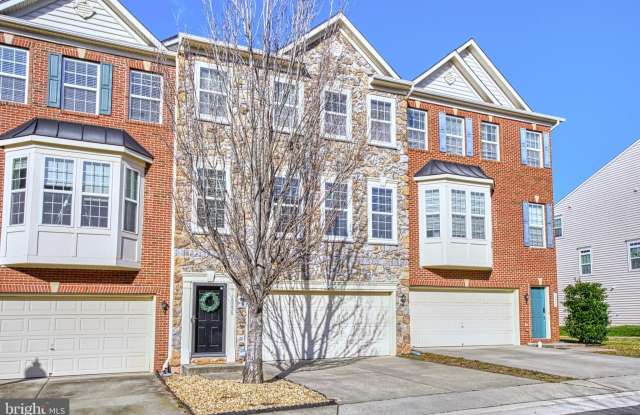 10228 FOUNTAIN Circle Gallery 3