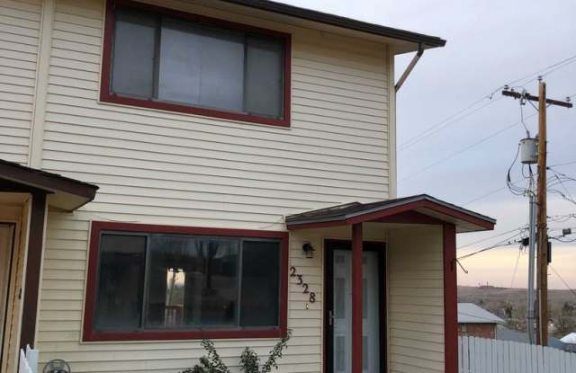 Centrally Located, 2 Bedroom Townhouse w/Garage - 2328 East 8th Street, Casper, WY 82609