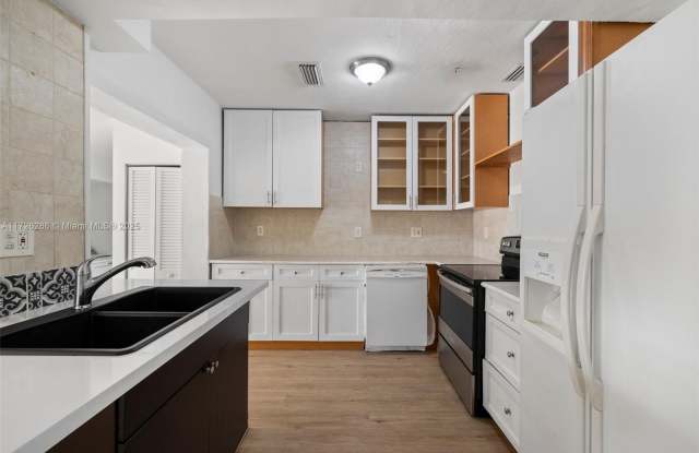 4521 SW 5th Ter - 4521 Southwest 5th Terrace, Miami, FL 33134