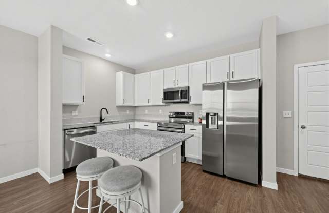 South Facing 2BR Townhome in Johnstown Gallery 1