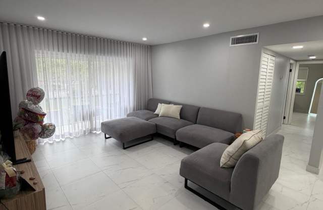 21 Jacaranda Country Club Drive photos photos