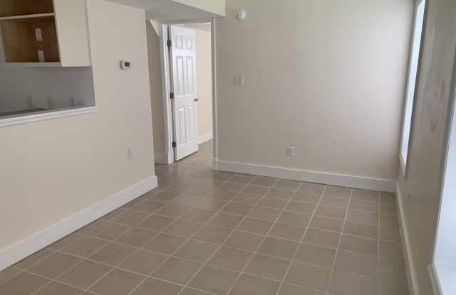 414 E E Fort Macon Road - 414 E Fort Macon Rd, Atlantic Beach, NC 28512