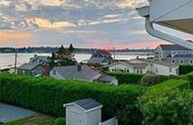 169 Tuckerman Avenue - 169 Tuckerman Avenue, Newport East, RI 02842