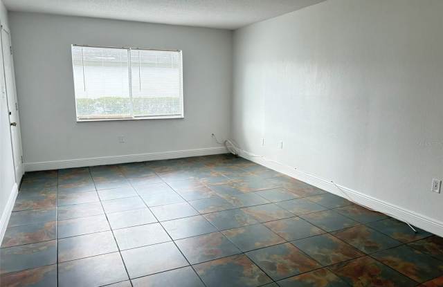 1944 CONWAY Road Gallery 3