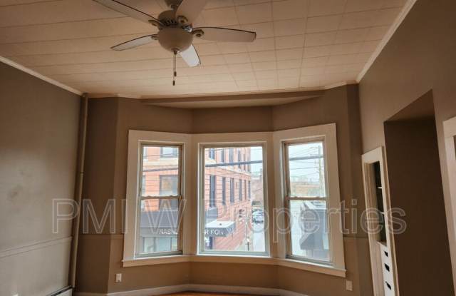 83 1/2 W Pearl St - 83 West Pearl Street, Nashua, NH 03060