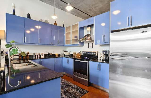 180 NE 4th Avenue Gallery 3