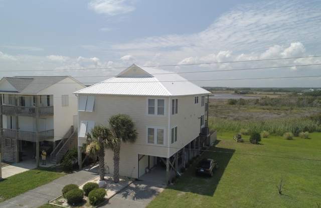 1601 N New River Drive unit: B - 1601 North New River Drive, Surf City, NC 28445