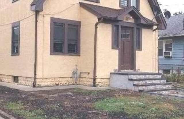 56 Vermont Avenue - 56 Vermont Avenue, Hempstead, NY 11550