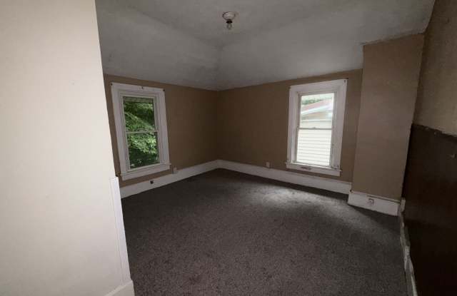 512 West Marion Street - B Gallery 3